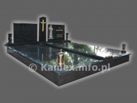 Nagrobek-grobowiec-trzypłytowy-grawerowany-jezus-Bengal-Black-Szwed